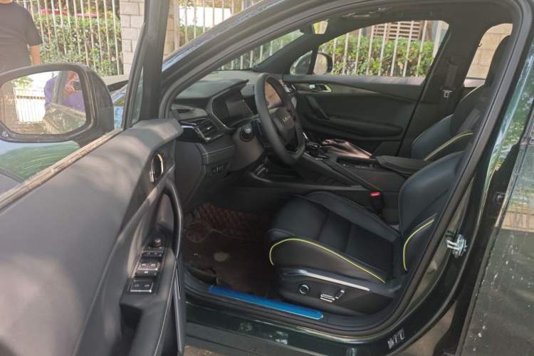 Used Lynk & Co 06 2023 Remix 1.5T Hero Driver Seat
