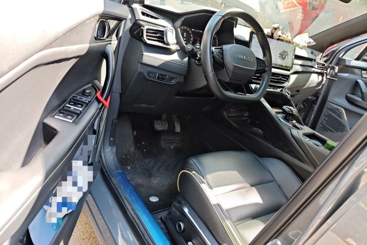 Used Lynk & Co 06 2023 Remix 1.5T Dynamic Halo Driver Seat