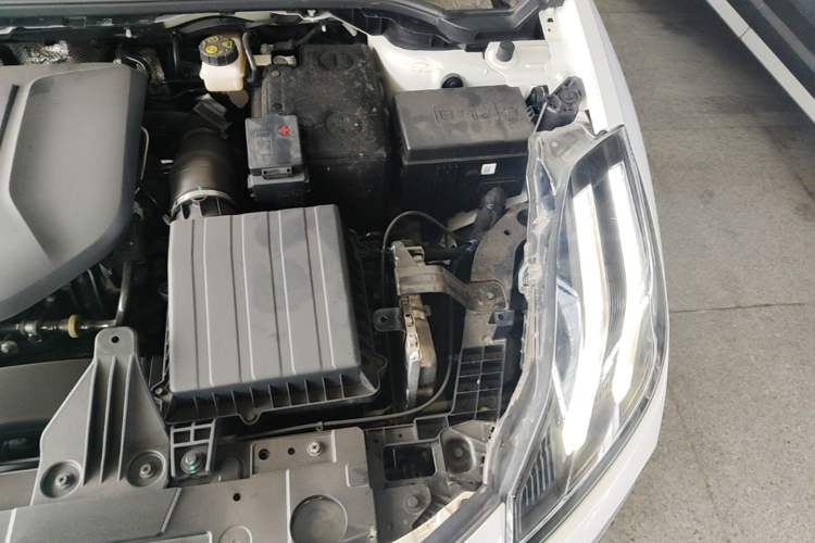 Used Lynk & Co 06 2023 Remix 1.5T Dynamic Halo Engine Bay Left
