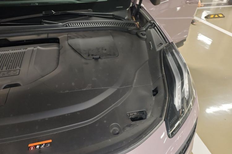 Used Lynk & Co 06 2023 Remix 1.5T Shero Engine Bay Left