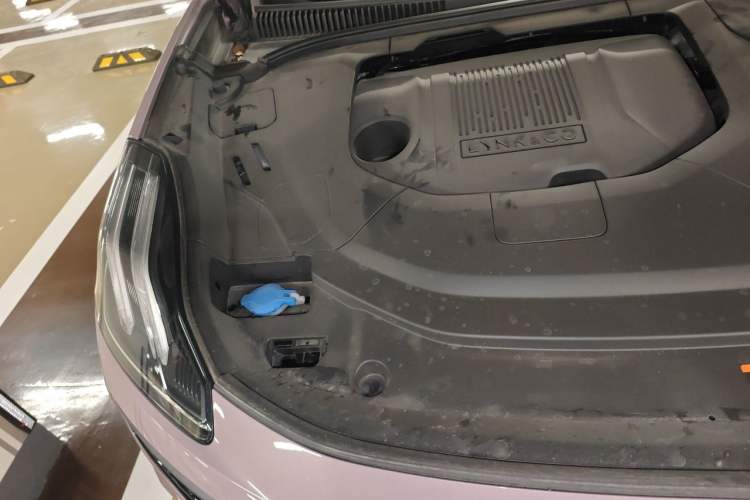 Used Lynk & Co 06 2023 Remix 1.5T Shero Engine Bay Right