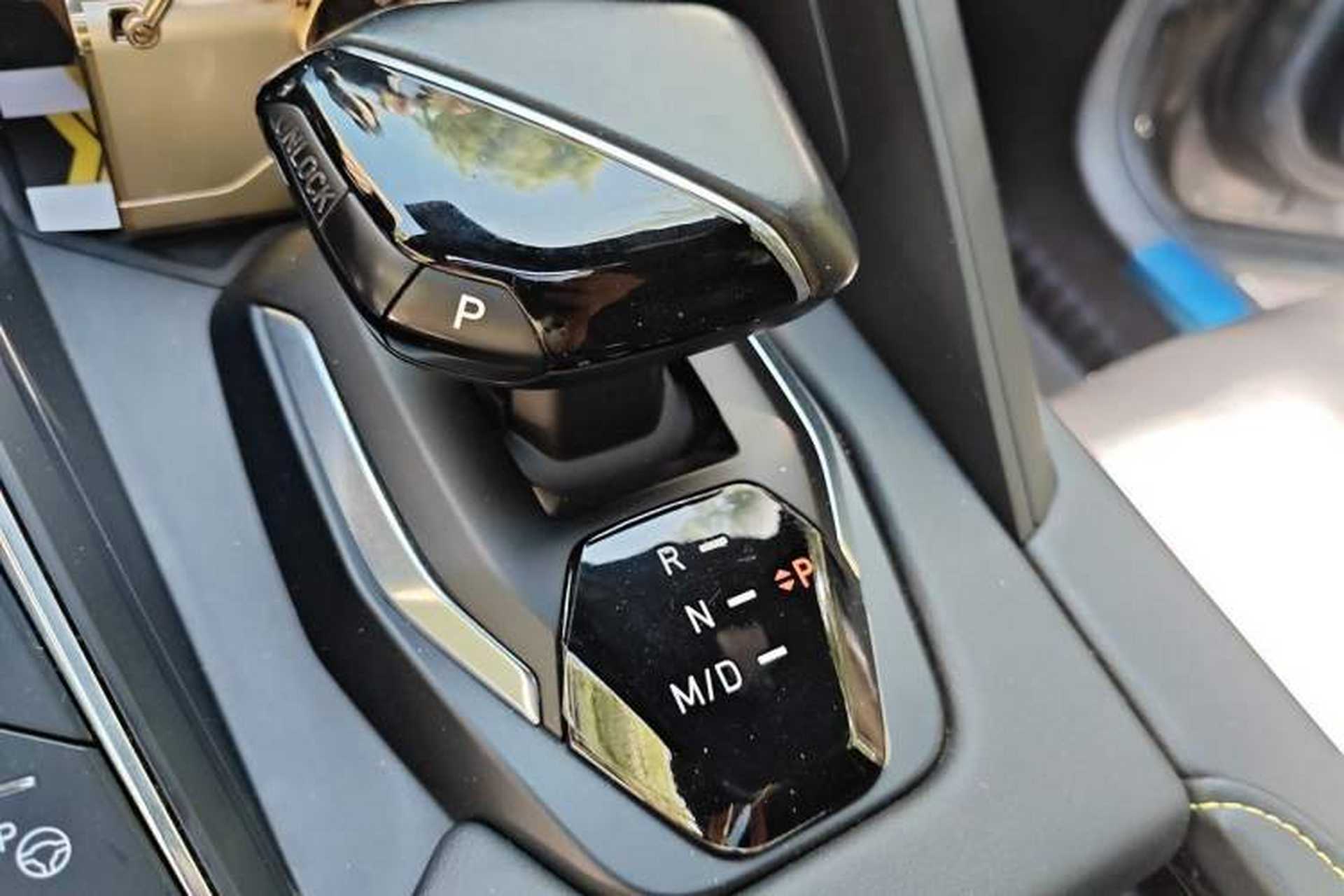 Used Lynk & Co 06 2023 Remix 1.5T Dynamic Halo Gear Lever