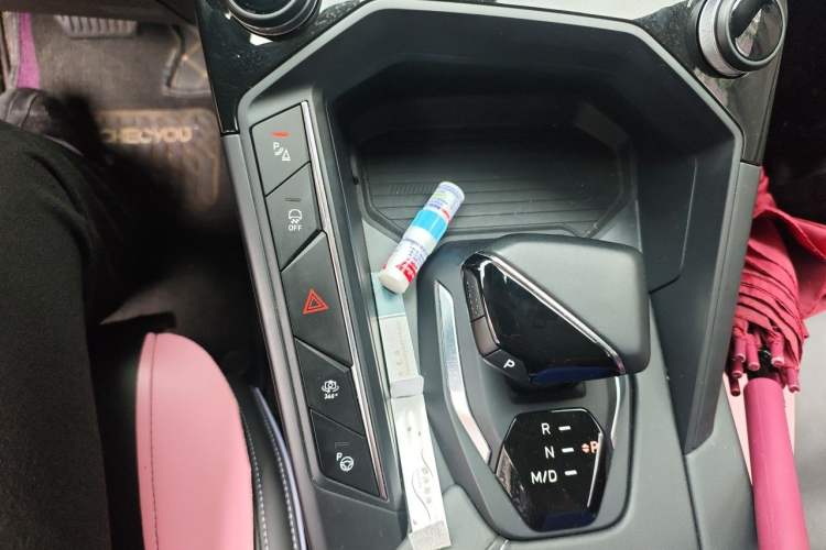 Used Lynk & Co 06 2023 Remix 1.5T Shero Gear Lever