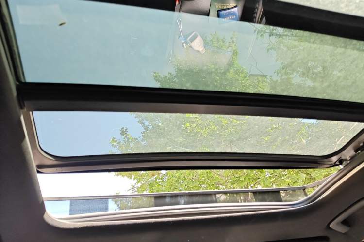 Used Lynk & Co 06 2023 Remix 1.5T Dynamic Halo Headliner