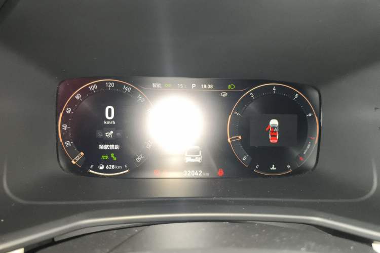 Used Lynk & Co 06 2023 Remix 1.5T Dynamic Halo Instrument Cluster