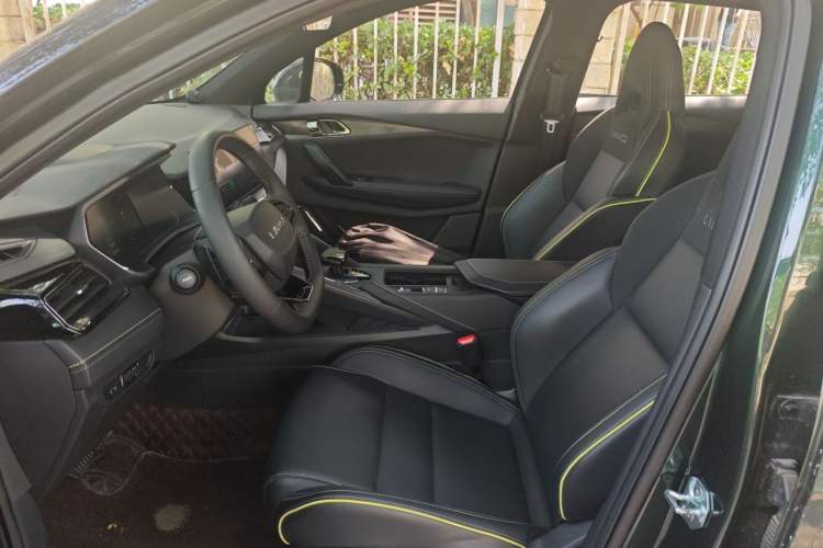 Used Lynk & Co 06 2023 Remix 1.5T Hero Left Front Seat