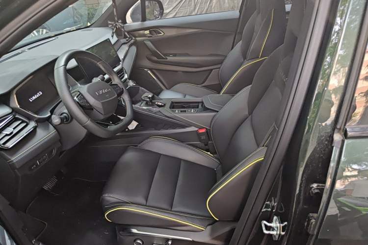 Used Lynk & Co 06 2023 Remix 1.5T Hero Left Front Seat