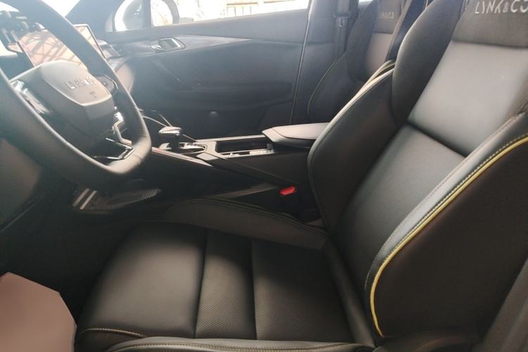 Used Lynk & Co 06 2023 Remix 1.5T Dynamic Halo Left Front Seat