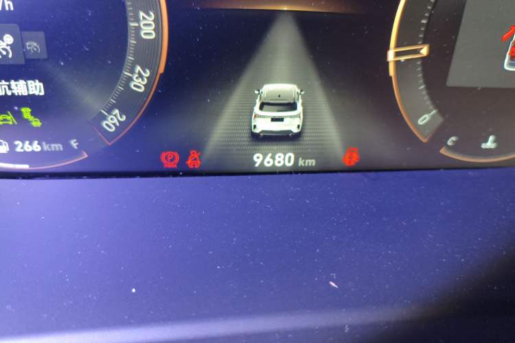 Used Lynk & Co 06 2023 Remix 1.5T Hero Odometer Close Up