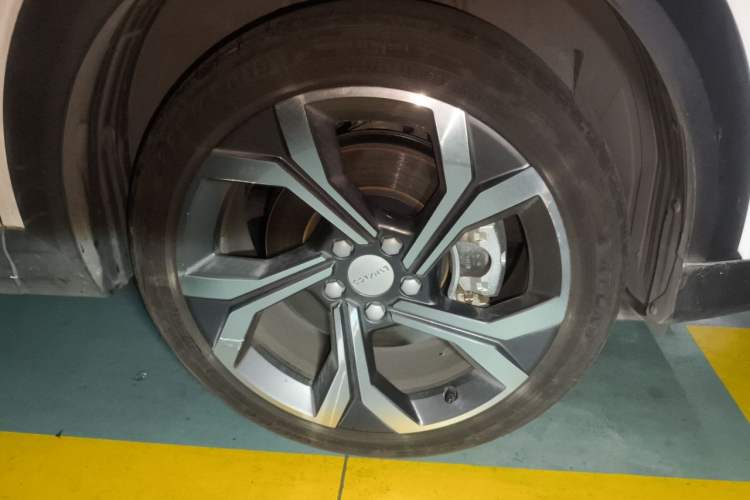 Used Lynk & Co 06 2023 Remix 1.5T Dynamic Halo Right Front Wheel Hub