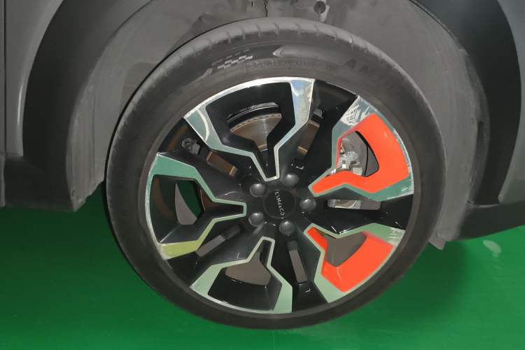 Used Lynk & Co 06 2023 Remix 1.5T Dynamic Halo Right Front Wheel Hub