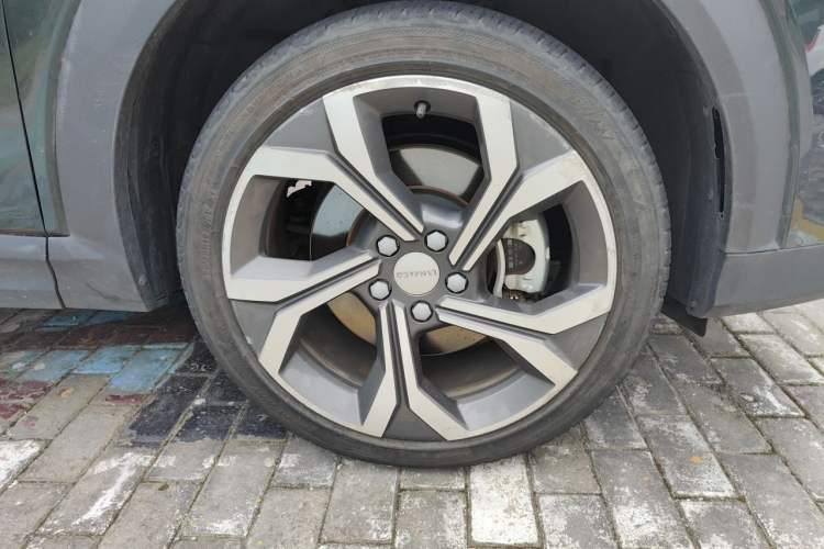 Used Lynk & Co 06 2023 Remix 1.5T Hero Right Front Wheel Hub