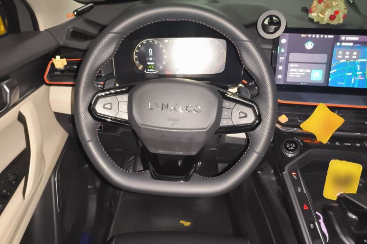Used Lynk & Co 06 2023 Remix 1.5T Dynamic Halo Steering Wheel