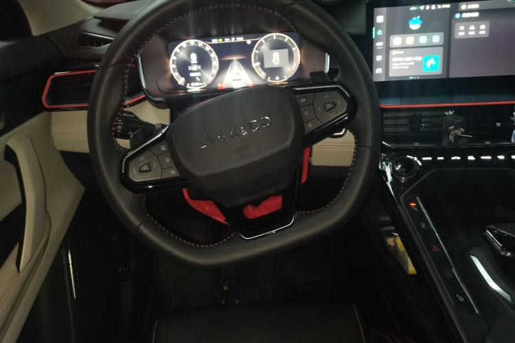 Used Lynk & Co 06 2023 Remix 1.5T Dynamic Halo Steering Wheel