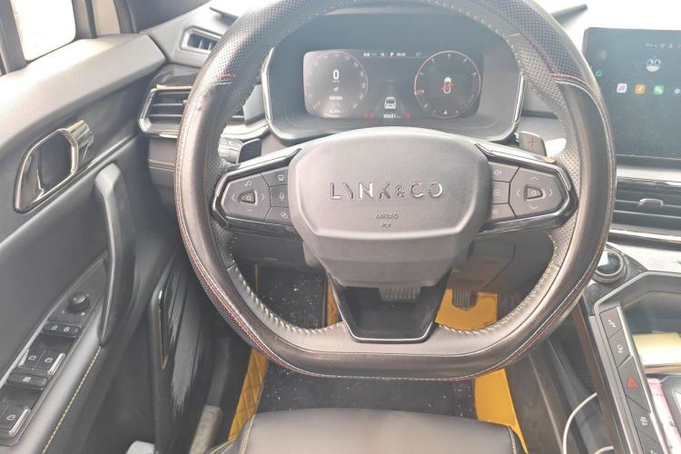Used Lynk & Co 06 2023 Remix 1.5T Dynamic Halo Steering Wheel