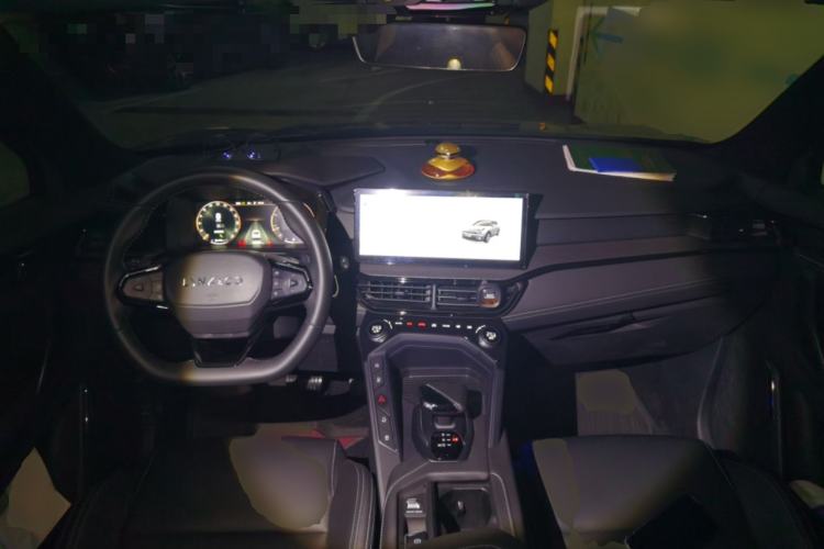 Used Lynk & Co 06 2023 Remix 1.5T JinPro Center Console