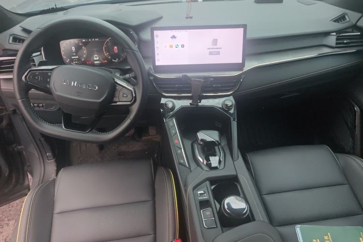 Used Lynk & Co 06 2023 Remix 1.5T Dynamic Halo Center Console