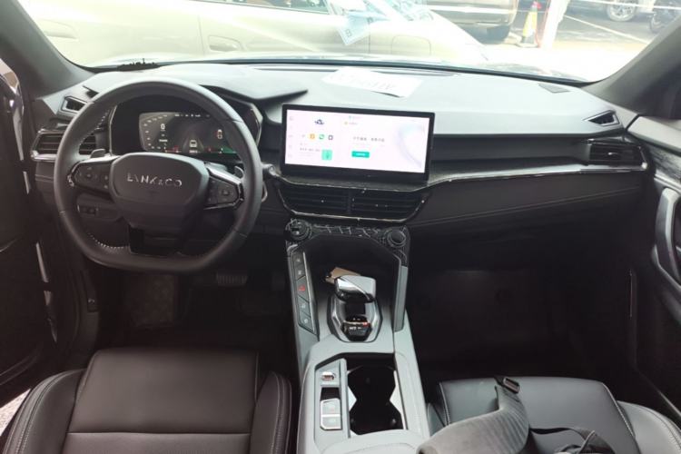 Used Lynk & Co 06 2023 Remix 1.5T JinPro Center Console