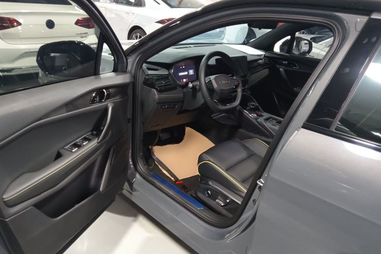 Used Lynk & Co 06 2023 Remix 1.5T Dynamic Halo Driver Seat