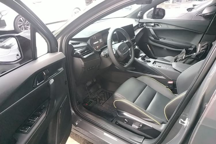 Used Lynk & Co 06 2023 Remix 1.5T Dynamic Halo Driver Seat