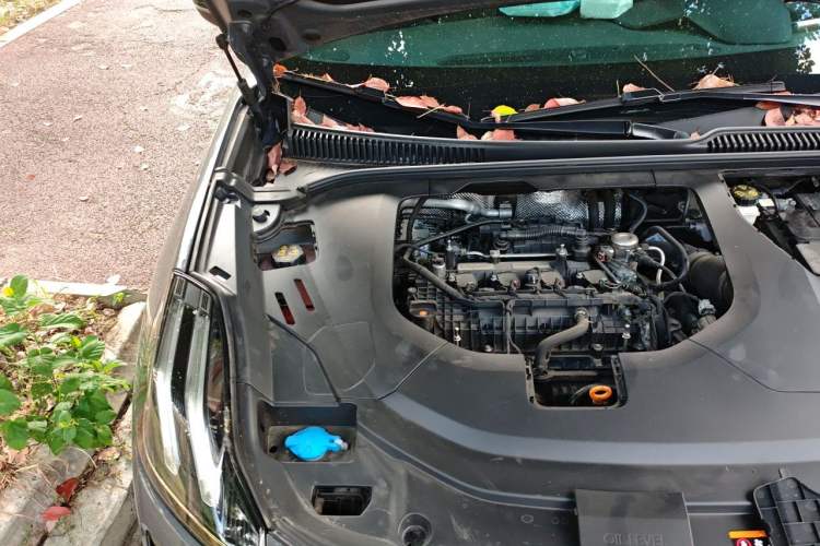 Used Lynk & Co 06 2023 Remix 1.5T Dynamic Halo Engine Bay Right