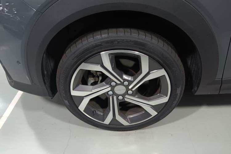 Used Lynk & Co 06 2023 Remix 1.5T Dynamic Halo Exterior 3