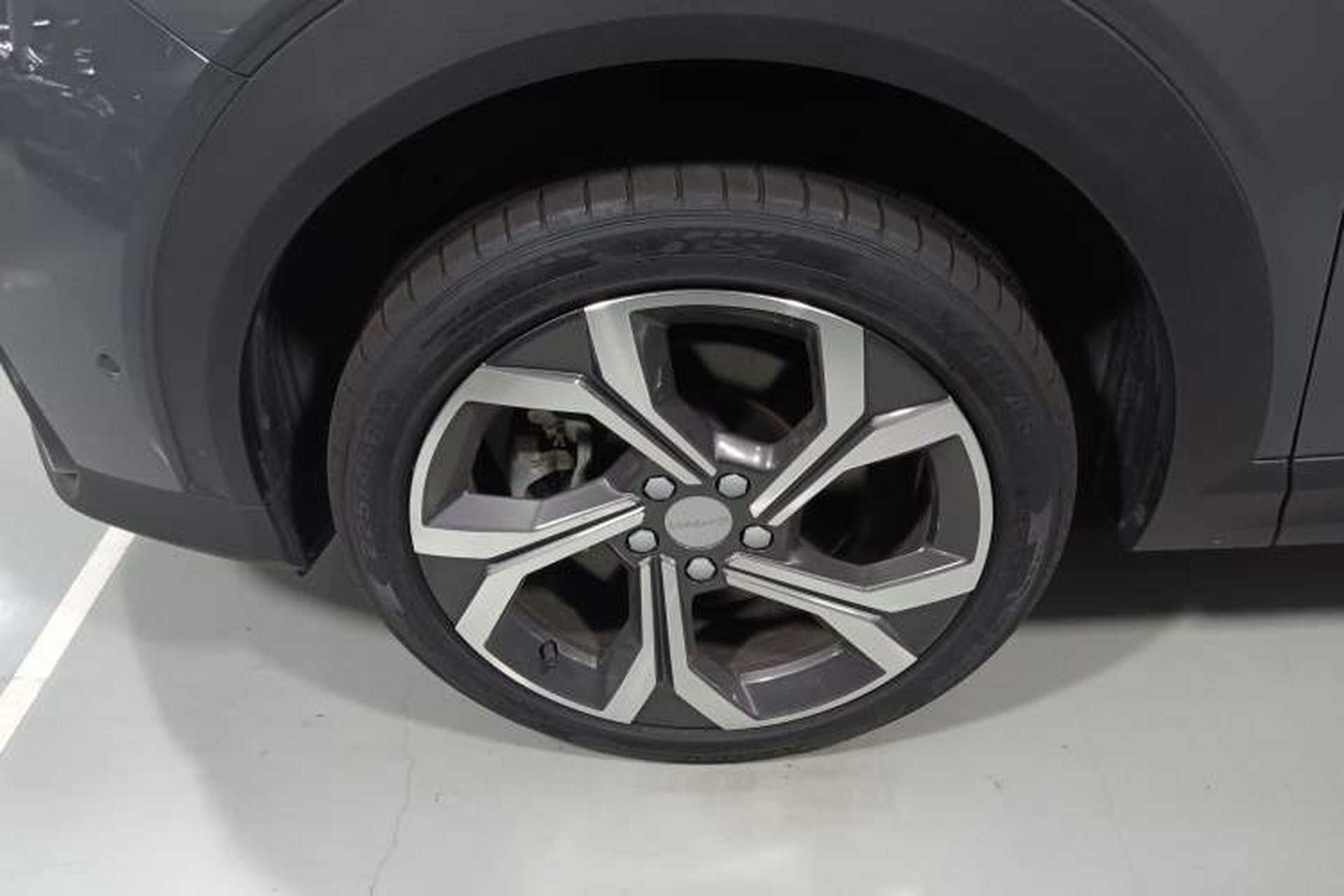 Used Lynk & Co 06 2023 Remix 1.5T Dynamic Halo Exterior 3