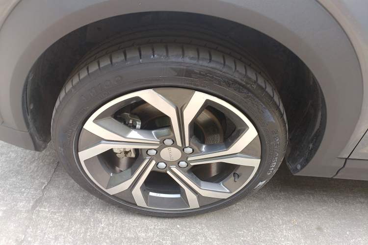 Used Lynk & Co 06 2023 Remix 1.5T Dynamic Halo Exterior 3