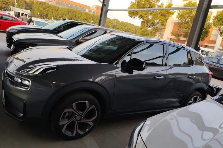 Used Lynk & Co 06 2023 Remix 1.5T Dynamic Halo Exterior 3