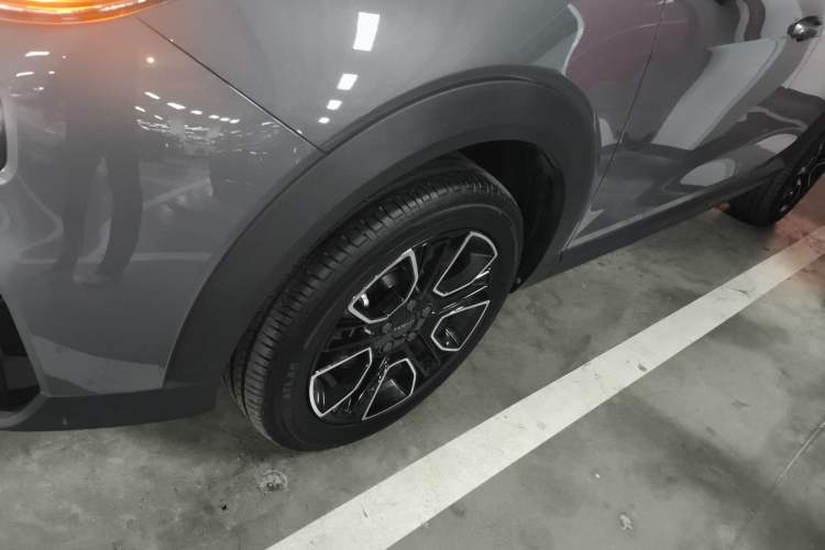 Used Lynk & Co 06 2023 Remix 1.5T Plus Model Exterior 4