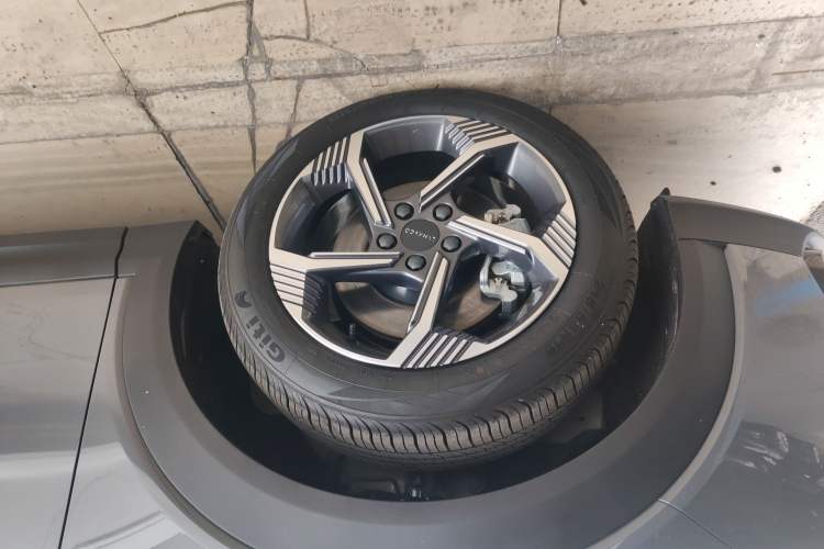 Used Lynk & Co 06 2023 Remix 1.5T JinPro Exterior 4