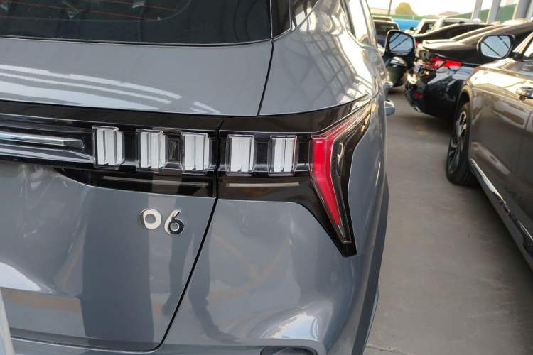 Used Lynk & Co 06 2023 Remix 1.5T Dynamic Halo Exterior 6