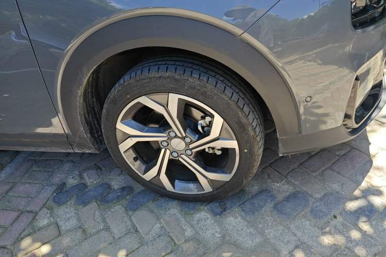 Used Lynk & Co 06 2023 Remix 1.5T Dynamic Halo Exterior 7