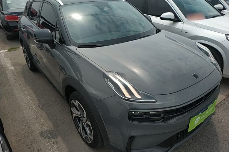 Used Lynk & Co 06 2023 Remix 1.5T Dynamic Halo Front Right 45 Deg