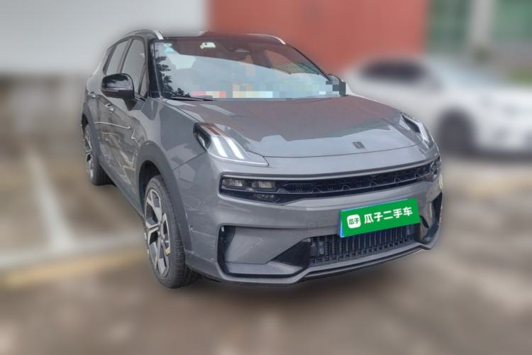 Used Lynk & Co 06 2023 Remix 1.5T Dynamic Halo Front Right 45 Deg