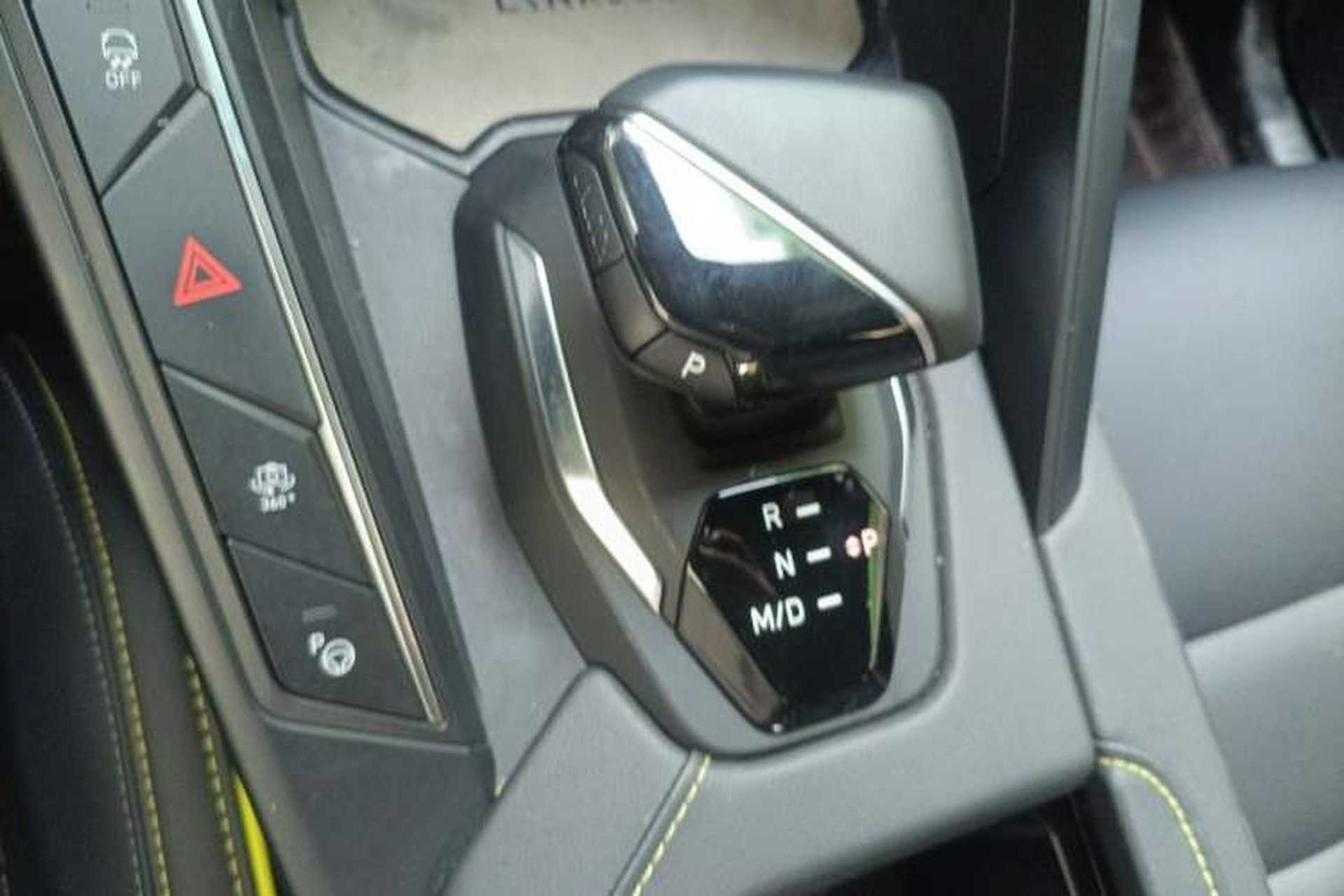 Used Lynk & Co 06 2023 Remix 1.5T Dynamic Halo Gear Lever