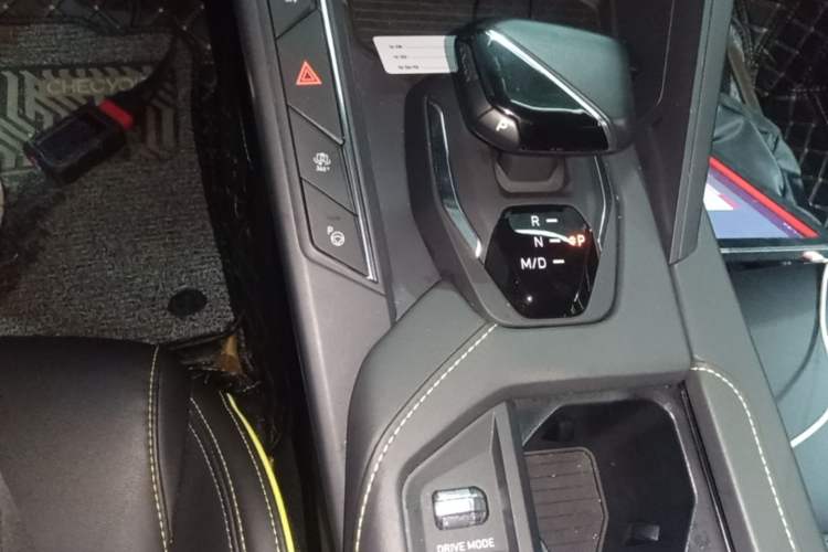 Used Lynk & Co 06 2023 Remix 1.5T Dynamic Halo Gear Lever