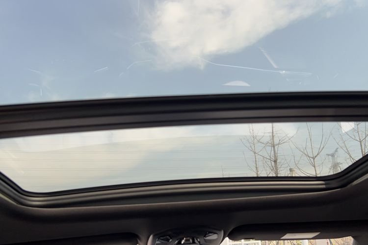 Used Lynk & Co 06 2023 Remix 1.5T Dynamic Halo Headliner