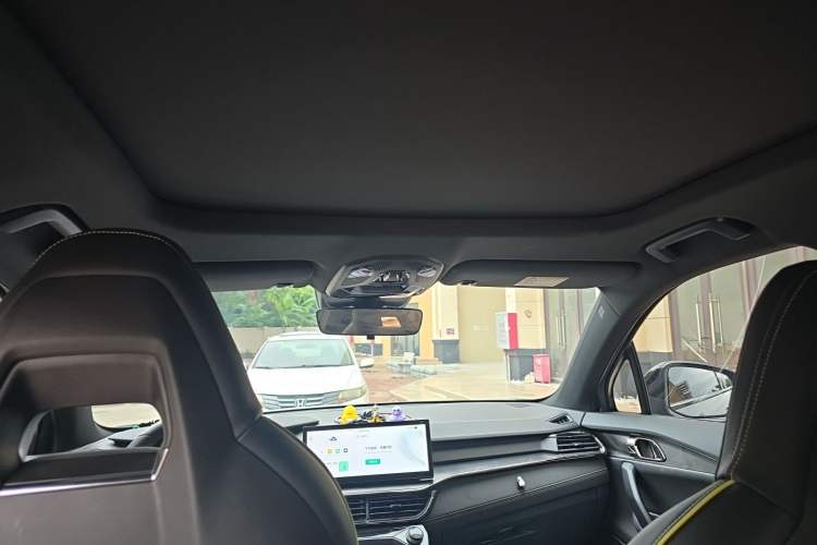 Used Lynk & Co 06 2023 Remix 1.5T Dynamic Halo Headliner