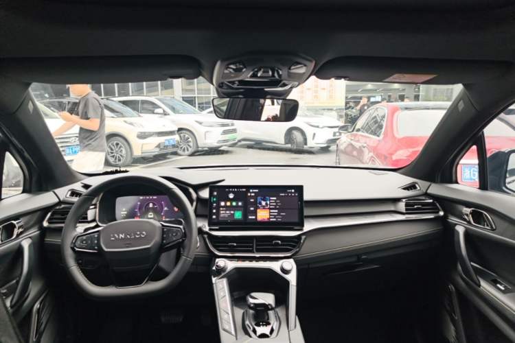 Used Lynk & Co 06 2023 Remix 1.5T Dynamic Halo Headliner