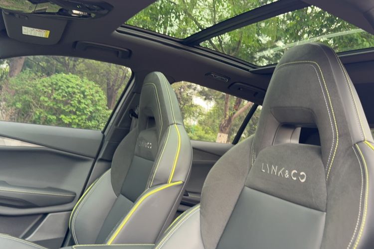 Used Lynk & Co 06 2023 Remix 1.5T Dynamic Halo Interior 1