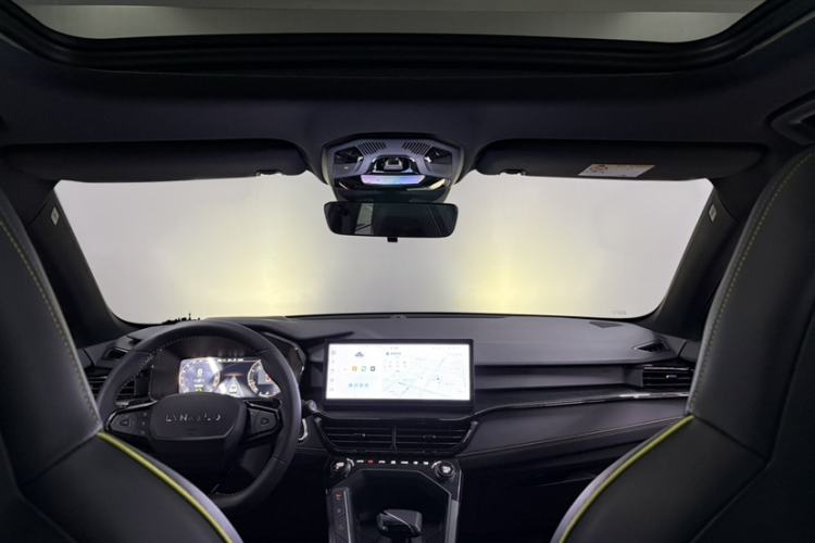 Used Lynk & Co 06 2023 Remix 1.5T Dynamic Halo Interior 2