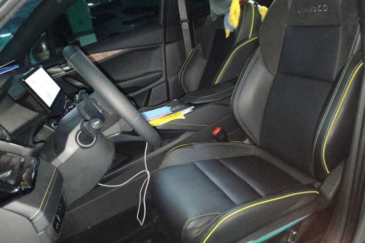 Used Lynk & Co 06 2023 Remix 1.5T Dynamic Halo Left Front Seat