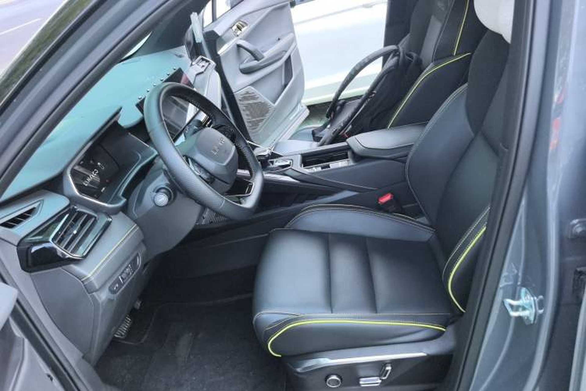 Used Lynk & Co 06 2023 Remix 1.5T Dynamic Halo Left Front Seat
