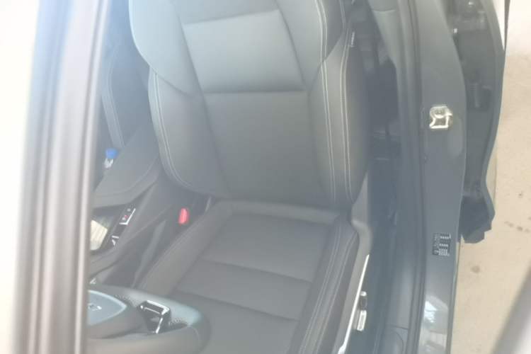 Used Lynk & Co 06 2023 Remix 1.5T JinPro Left Front Seat