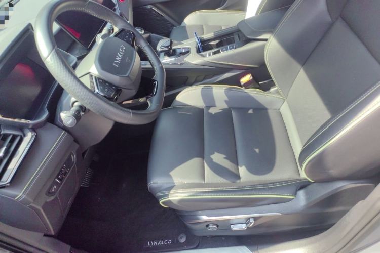 Used Lynk & Co 06 2023 Remix 1.5T Dynamic Halo Left Front Seat