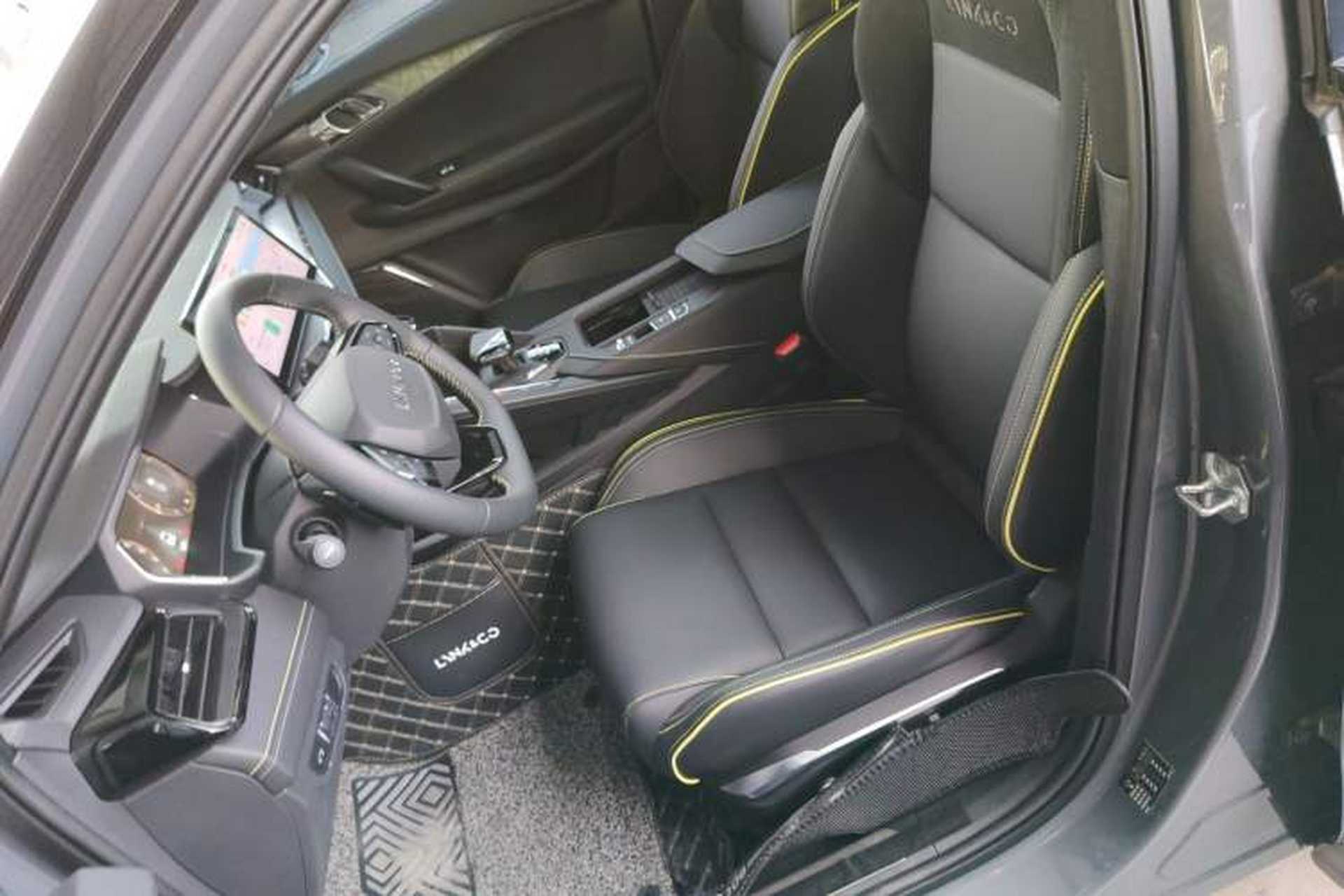 Used Lynk & Co 06 2023 Remix 1.5T Dynamic Halo Left Front Seat