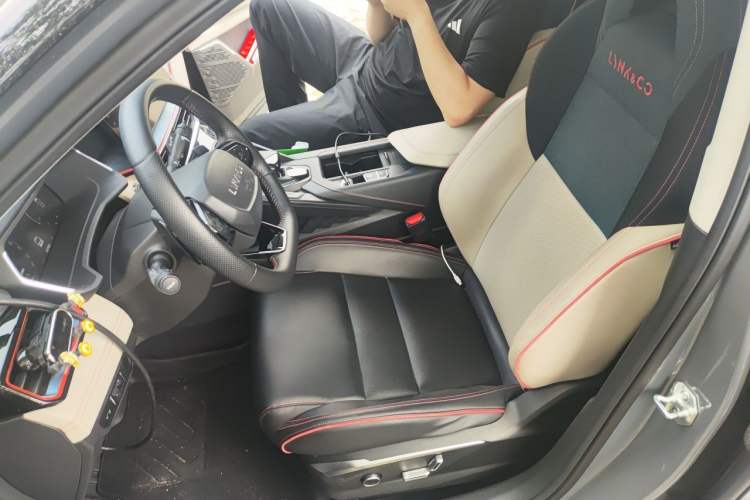 Used Lynk & Co 06 2023 Remix 1.5T YAO Halo Left Front Seat