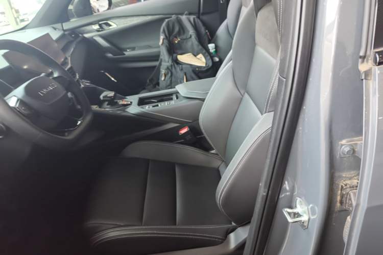 Used Lynk & Co 06 2023 Remix 1.5T JinPro Left Front Seat