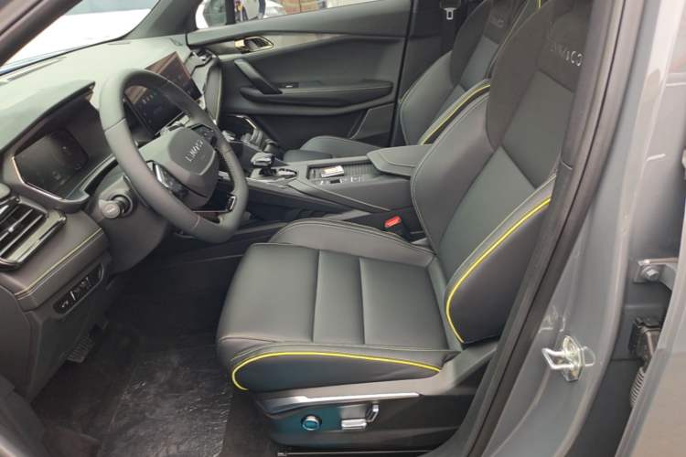 Used Lynk & Co 06 2023 Remix 1.5T Dynamic Halo Left Front Seat